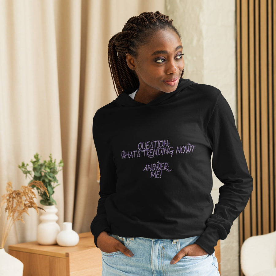 TRENDING Hooded long-sleeve tee